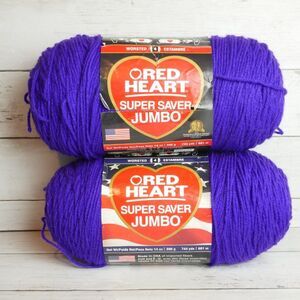 Red Heart Super Savers Jumbo Amethyst Color 356 Lot of 2 Skiens 14oz each